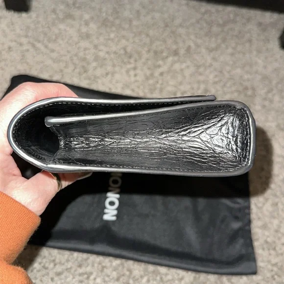 Authentic YSL Yves Saint Laurent Crocodile Embossed Black Leather Clutch Bag - Picture 9 of 10